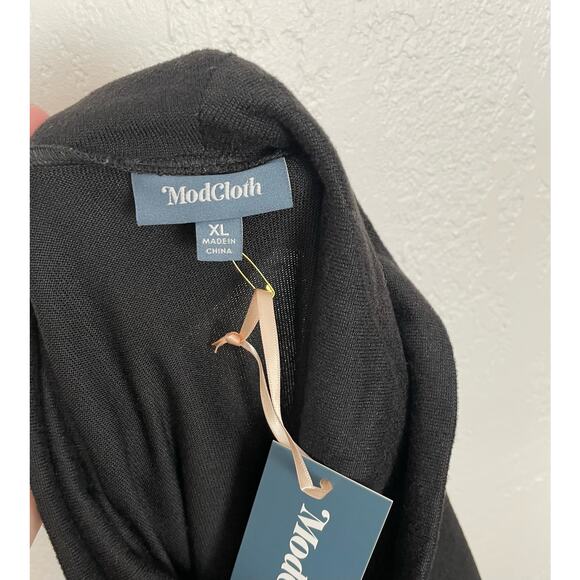 ModCloth Black Cowl Neck 3/4 Sleeve Pullover Sweater NWT (XL) - Picture 4 of 4